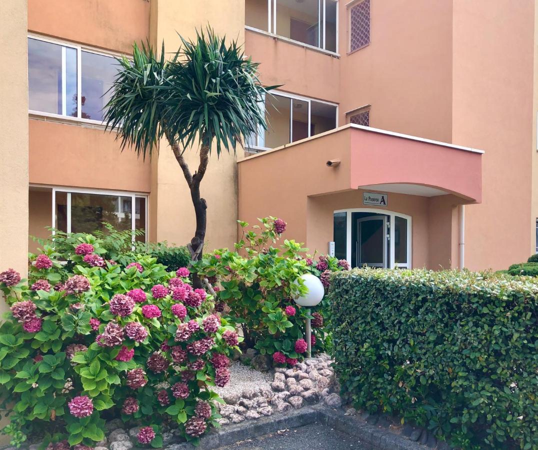 Apartment Newly Renovated Aircond-Wifi-Pool-Sea View-150M To Beaches- Saint Aygulf Exterior photo